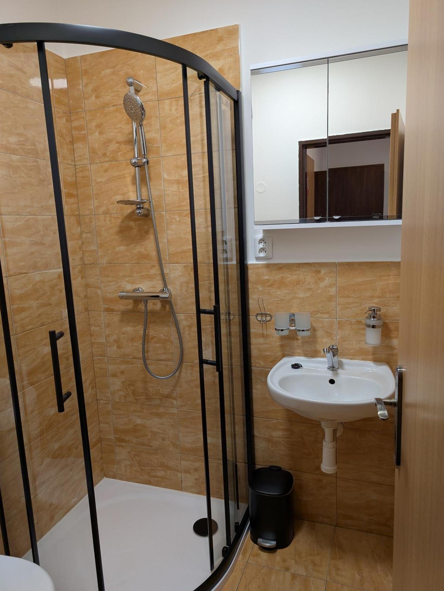 Pension Harcovna Frýdlant nad Ostravicí Esterno foto