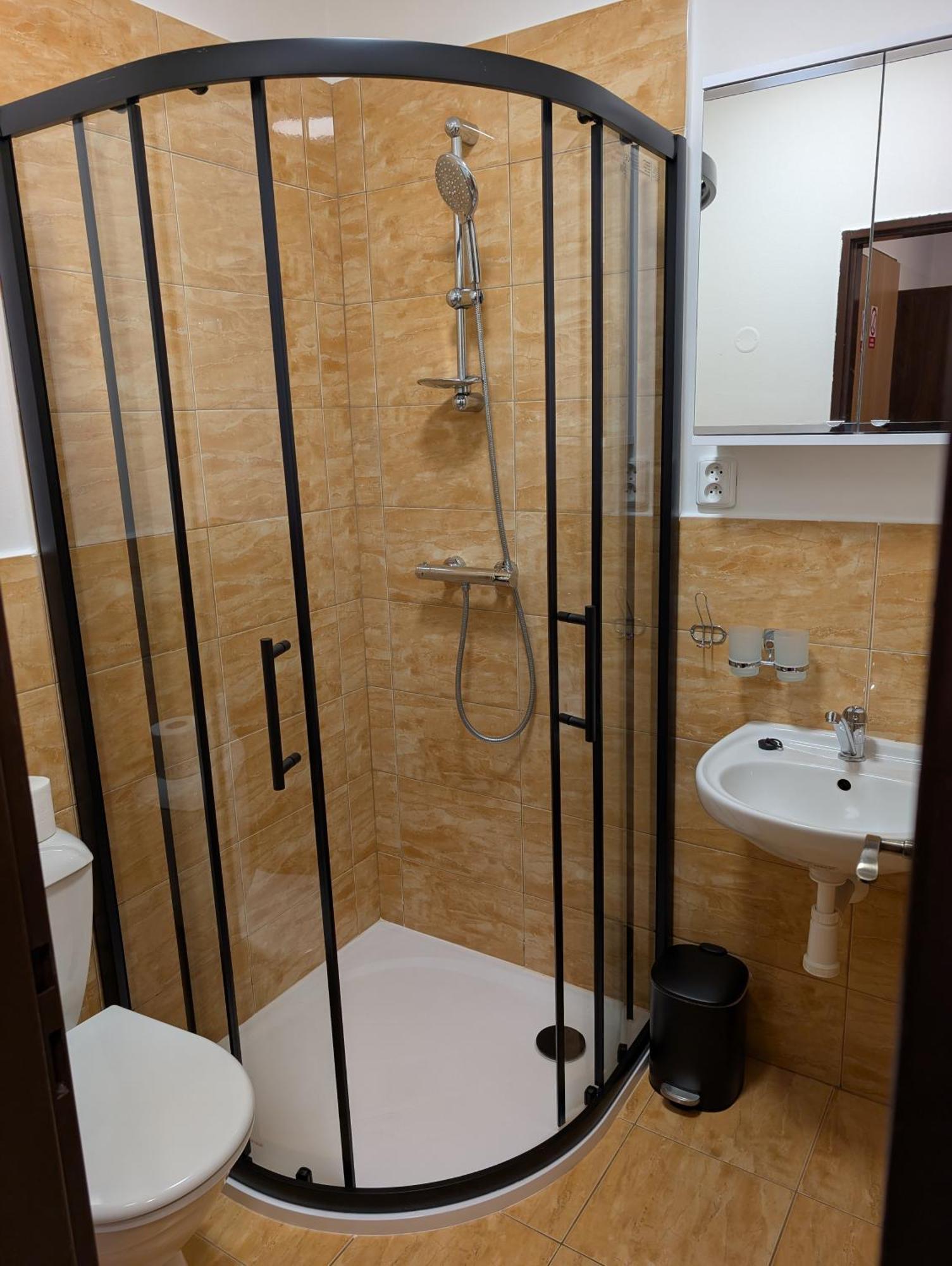 Pension Harcovna Frýdlant nad Ostravicí Esterno foto