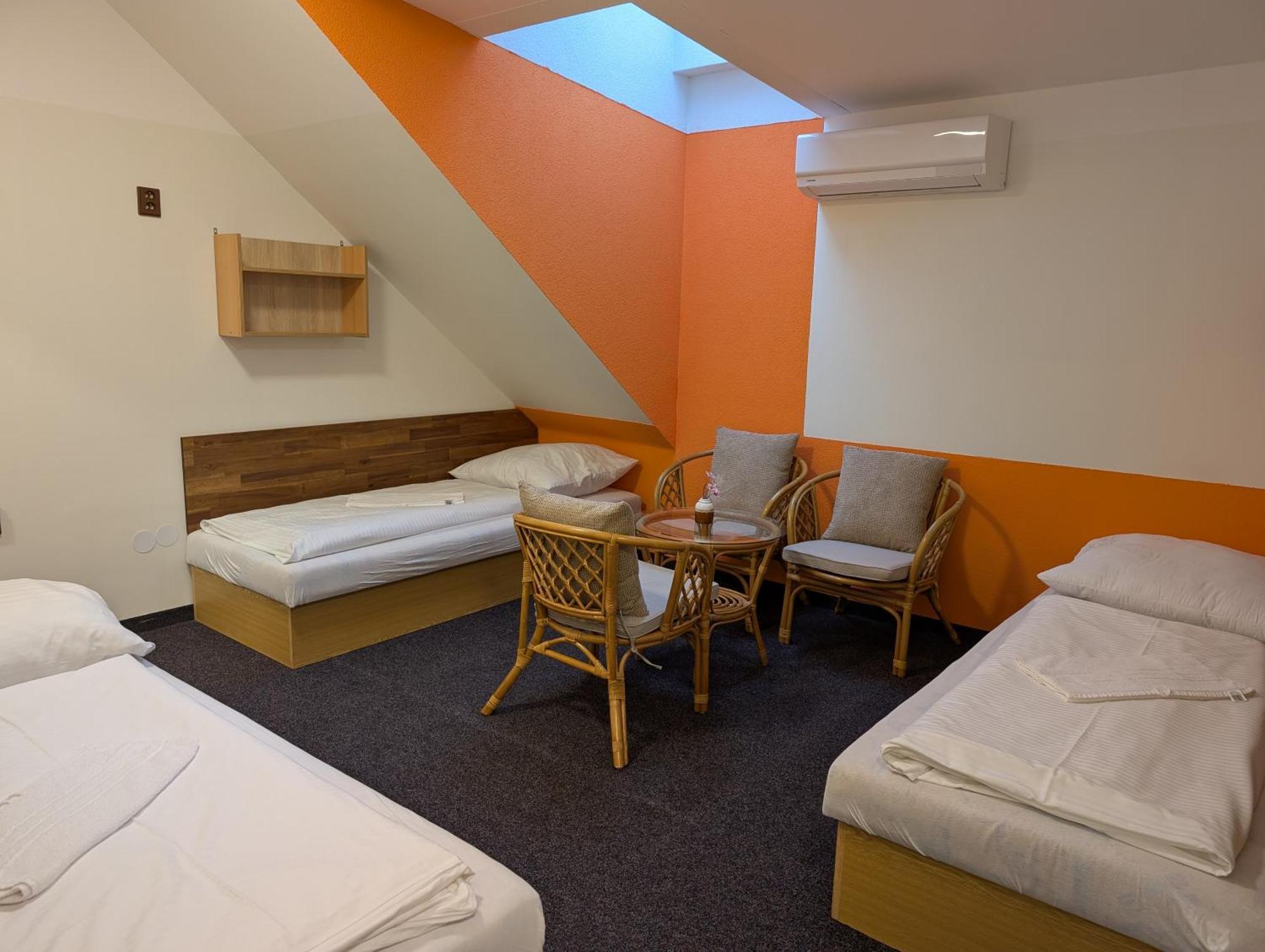 Pension Harcovna Frýdlant nad Ostravicí Esterno foto