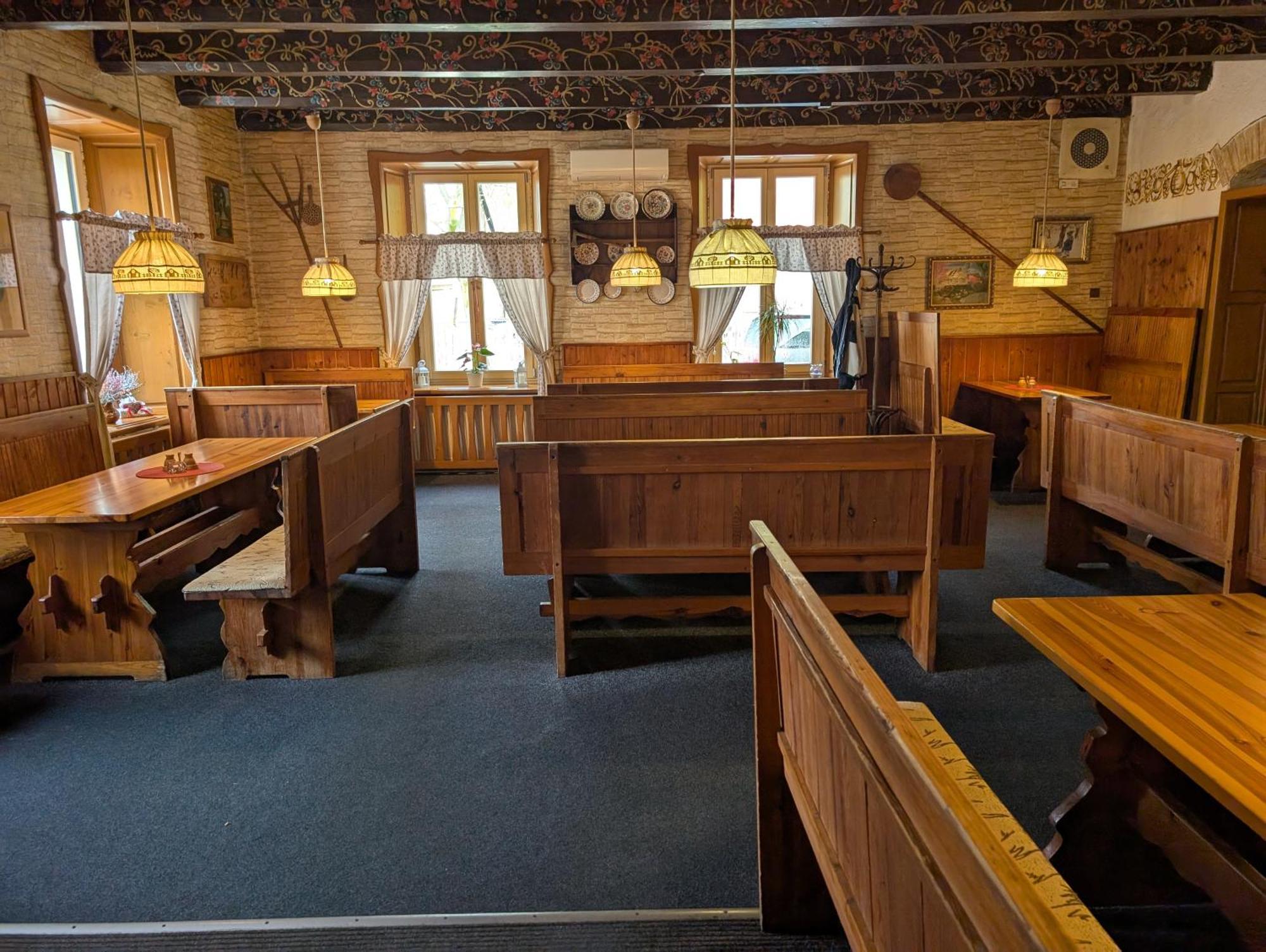 Pension Harcovna Frýdlant nad Ostravicí Esterno foto